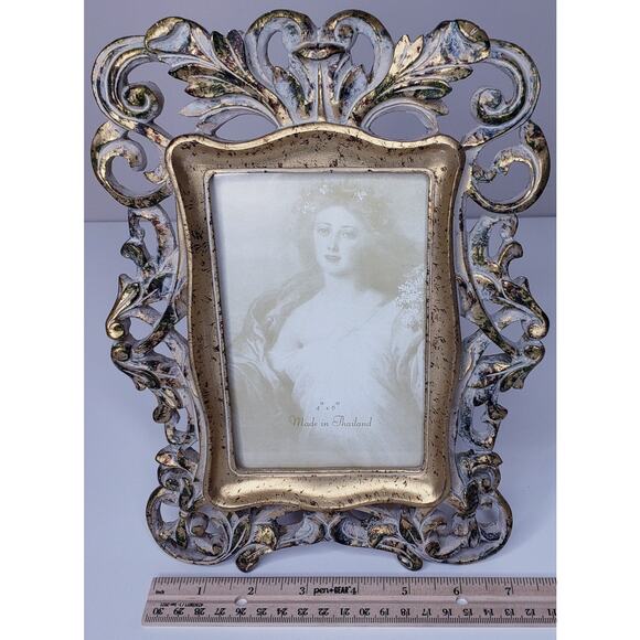 NEW~ Ornate Scroll Victorian Motif 4"x6" Picture Frame Gold Tone Resin - Picture 4 of 5